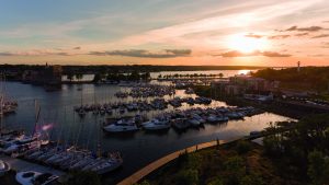 Solnedgång över Västerviks gästhamn