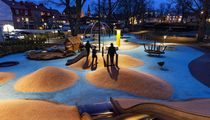 Belysning i Stadsparkens generationspark, Västervik.